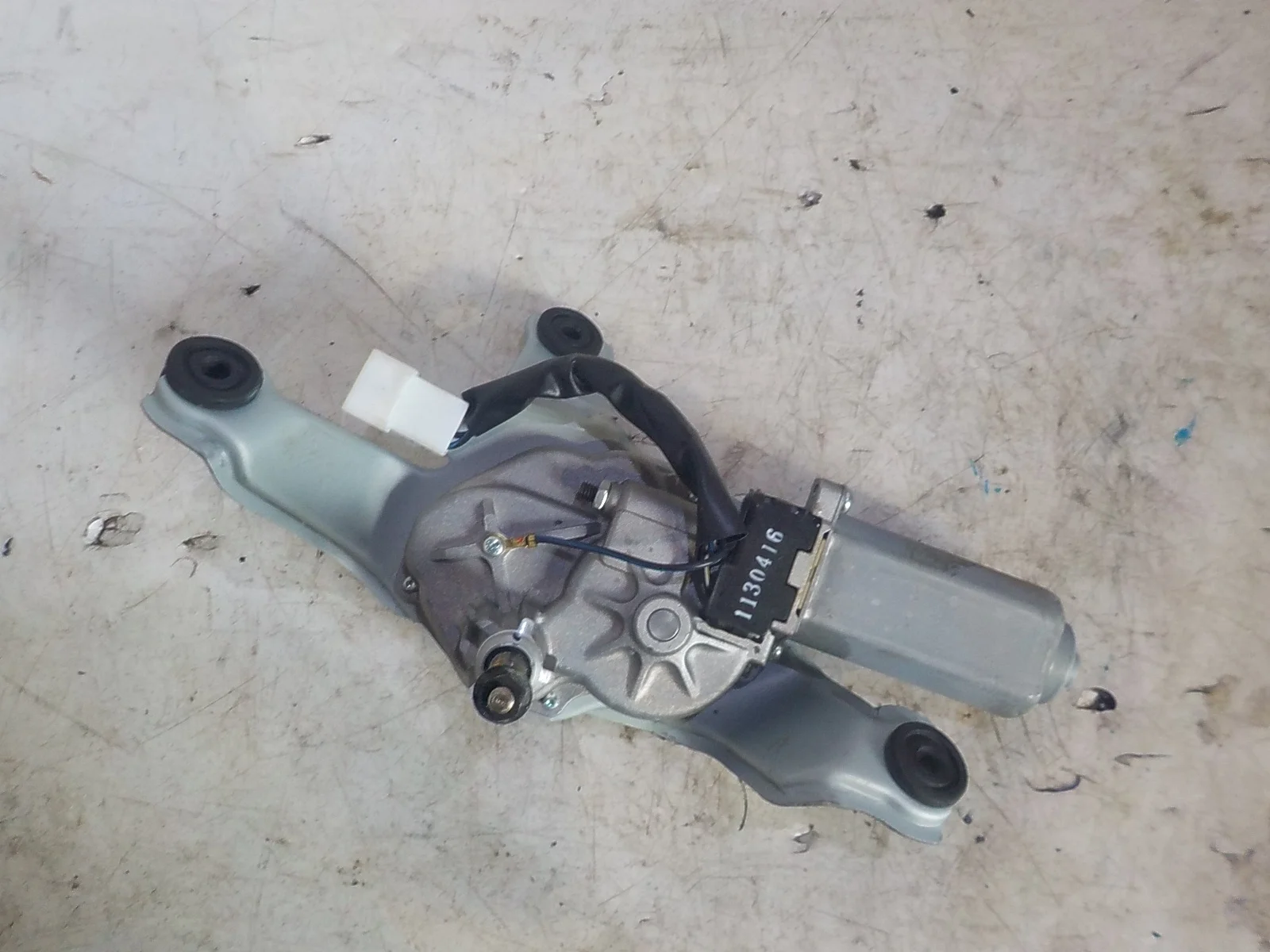 моторчик дворников Hyundai Solaris I (2010—2014) Зад