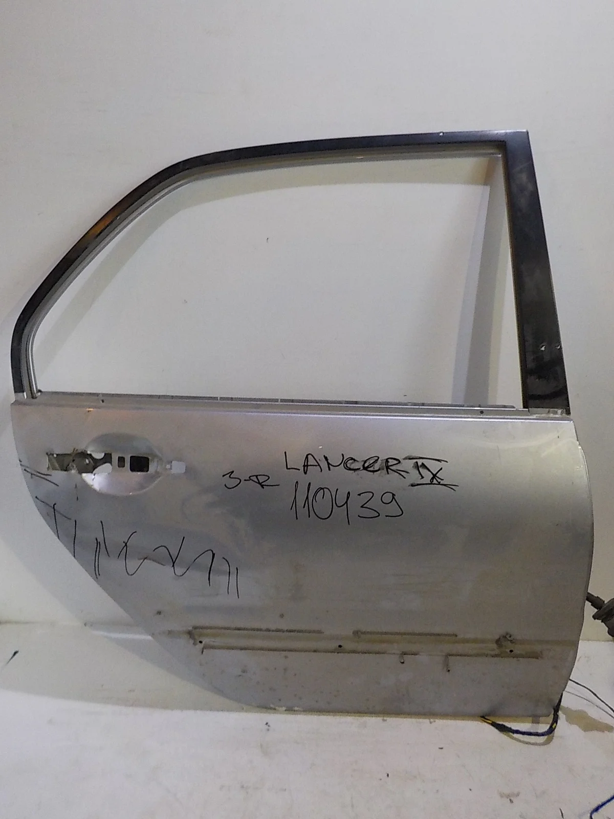 Дверь Mitsubishi Lancer IX (2000—2007) Зад Право