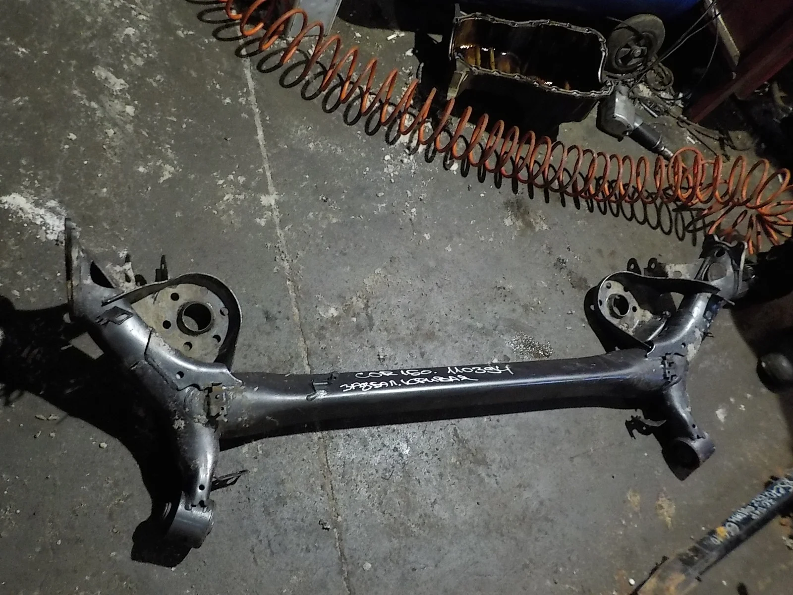 Балка задняя Toyota Auris E150 (2006—2010) Зад