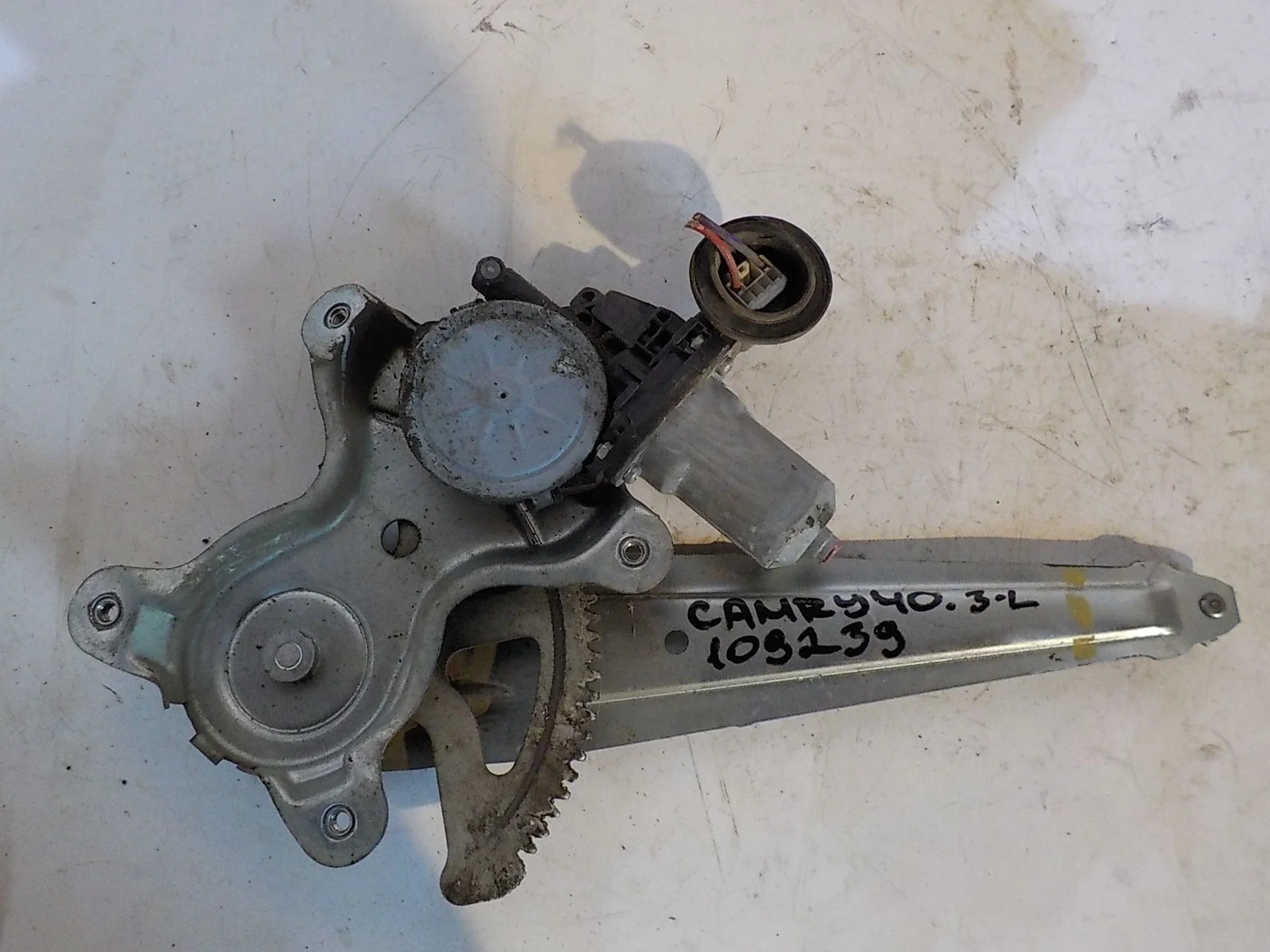 Стеклоподъемник Toyota Camry XV50 (2011—2014) Зад Лево