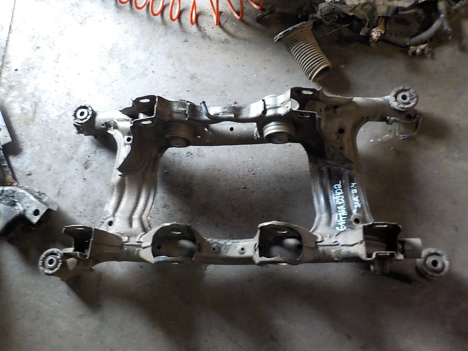 Балка задняя Suzuki Grand Vitara II (2005—2008)