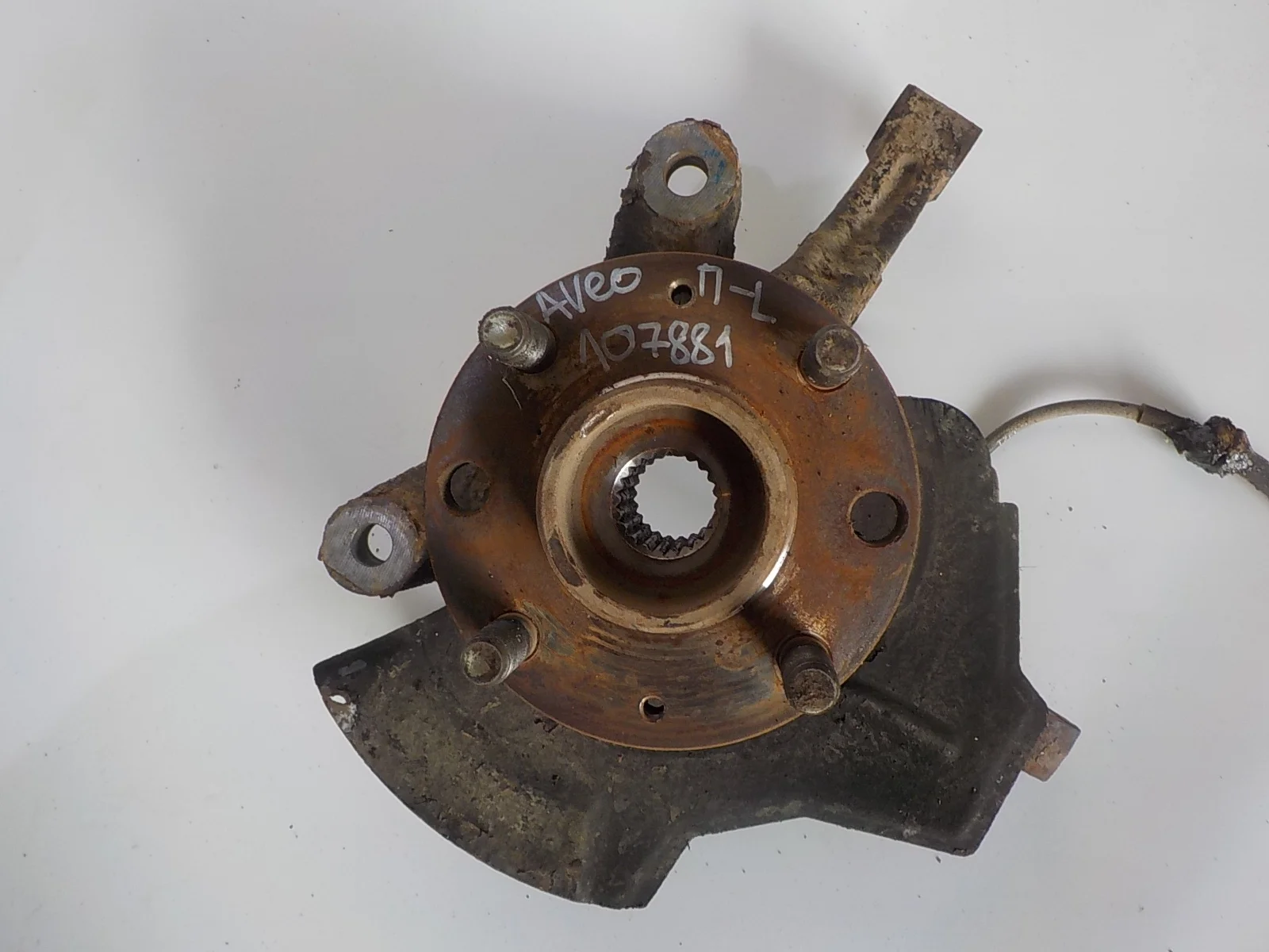 кулак поворотный Chevrolet Aveo I (2003—2008)