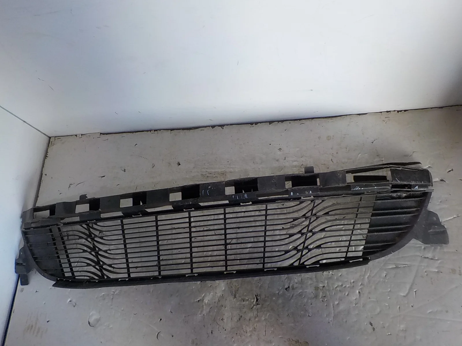 решетка бампера Renault Fluence I (2009—2013)