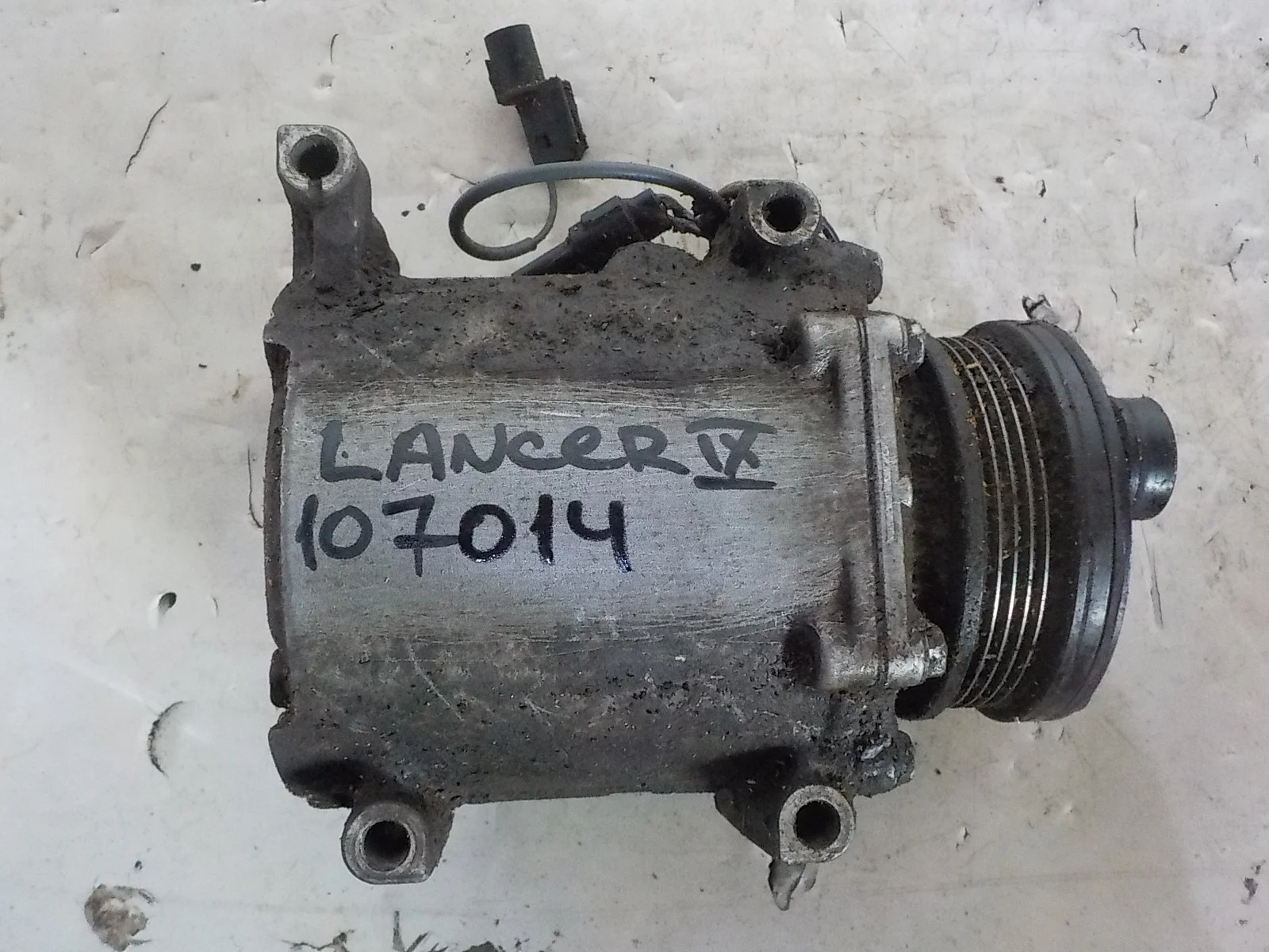 Компрессор кондиционера Mitsubishi Lancer IX (2000—2007)