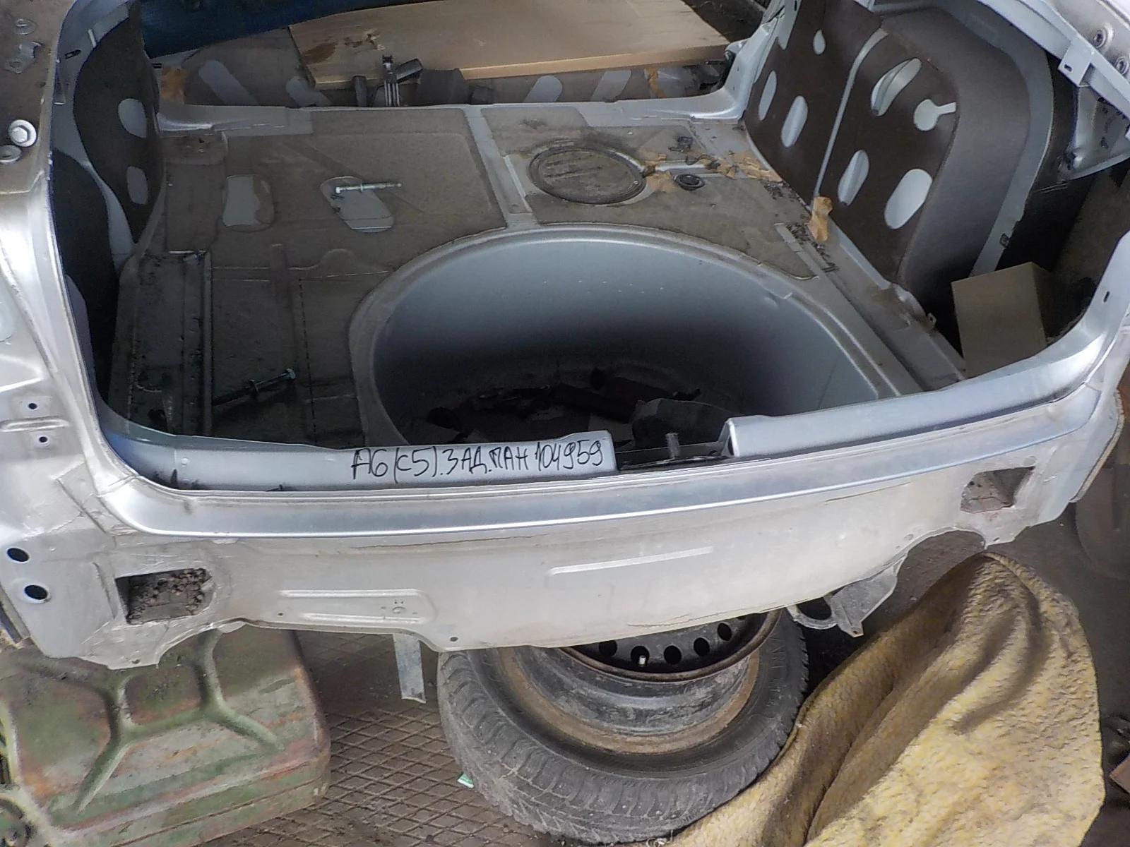 задняя панель кузова Audi A6 C5 (1997—2001)