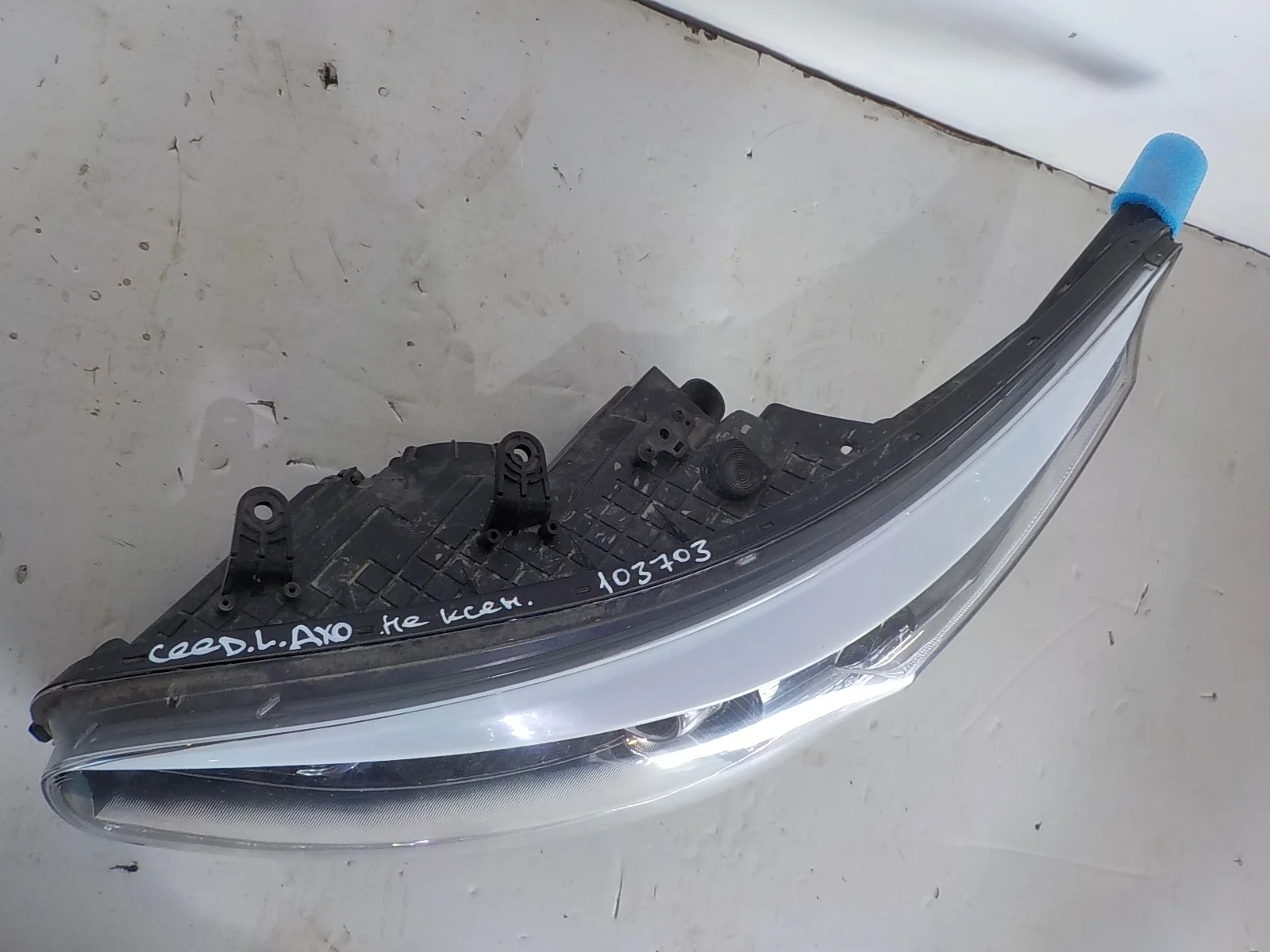 Фара Kia Ceed JD (2012—2015) Перед Лево