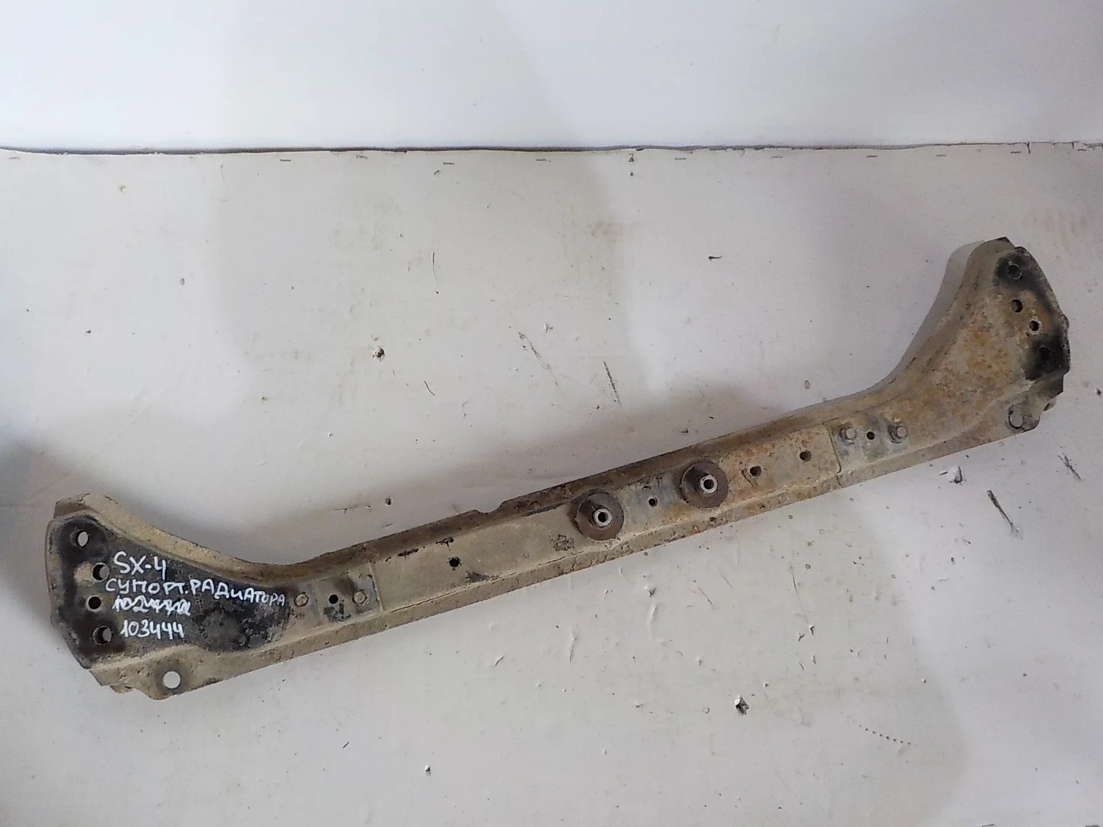 суппорт радиатора Suzuki SX4 I рестайлинг (2009—2014)