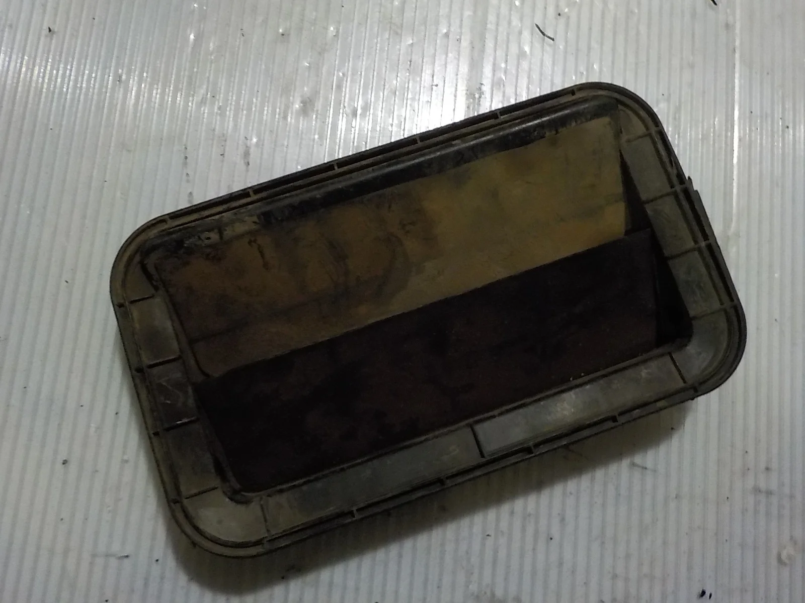 клапан вентиляции Toyota Camry XV30 (2001—2006) Зад