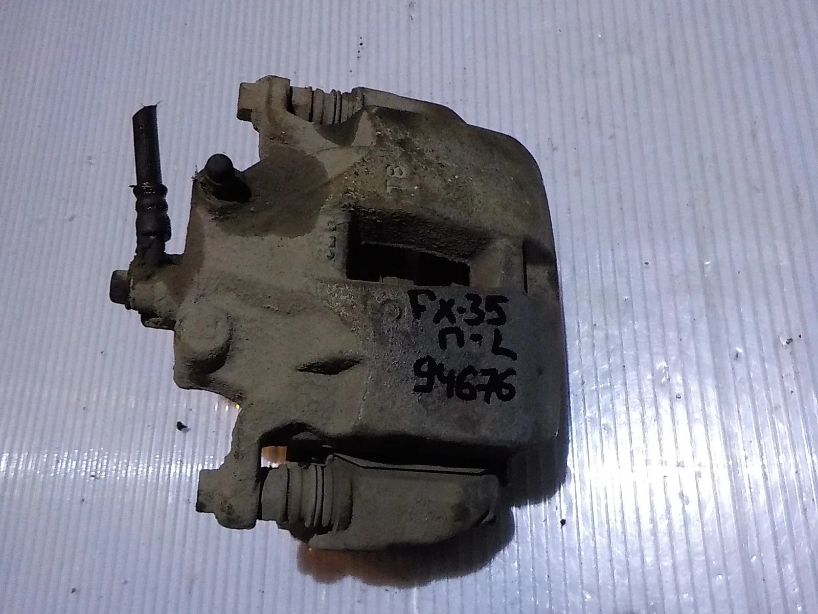 суппорт Infiniti FX35 I (2002—2006) Перед Лево