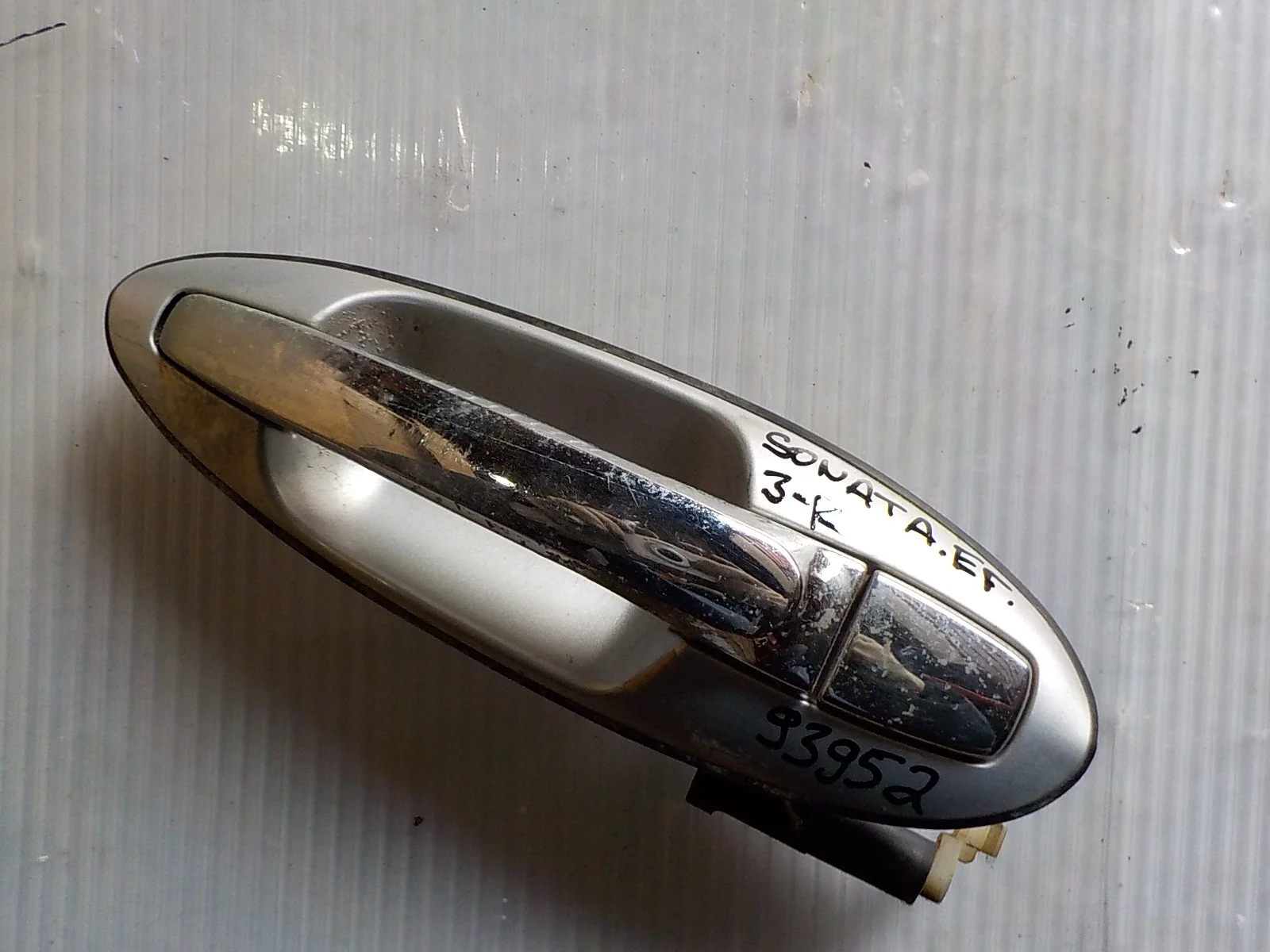 ручка двери внешняя Hyundai Sonata IV рестайлинг (2001—2012) Зад Право