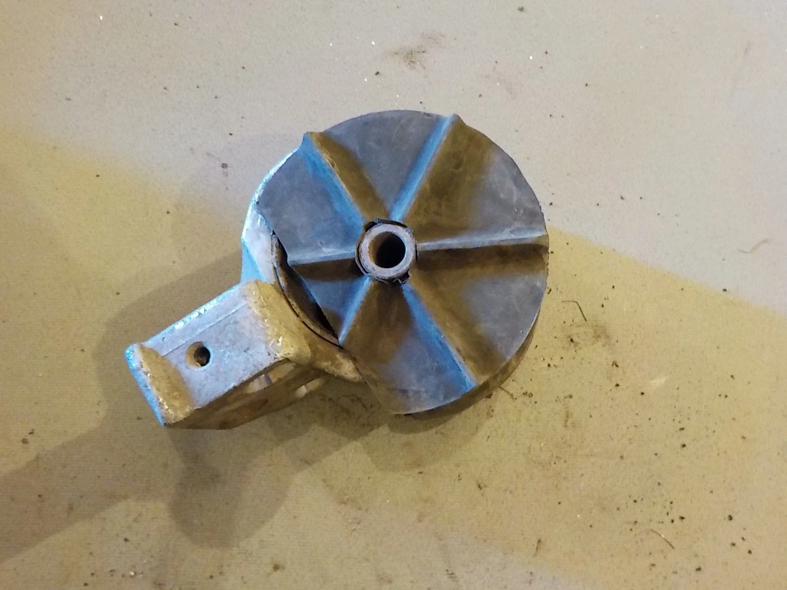 Опора двигателя Hyundai Accent II (1999—2012)