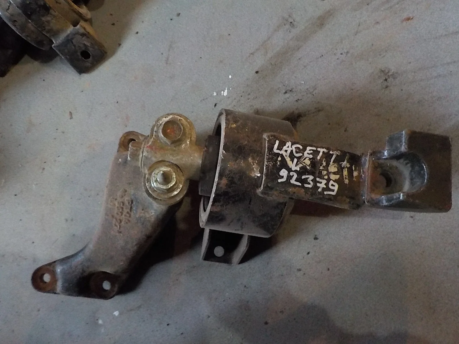 Опора двигателя Chevrolet Lacetti I (2004—2013)