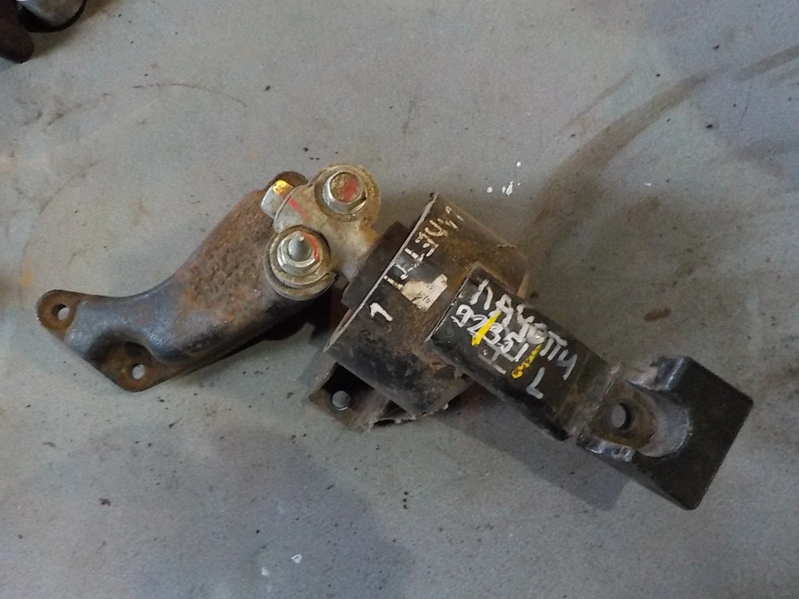 Опора двигателя Chevrolet Lacetti I (2004—2013)