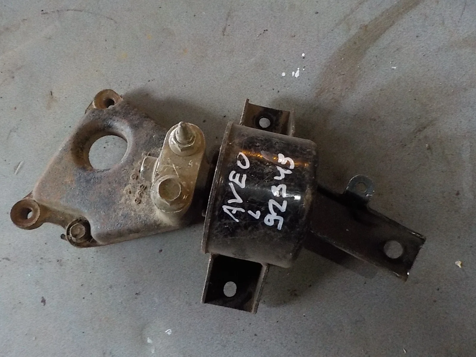 Опора двигателя Chevrolet Aveo I (2003—2008)