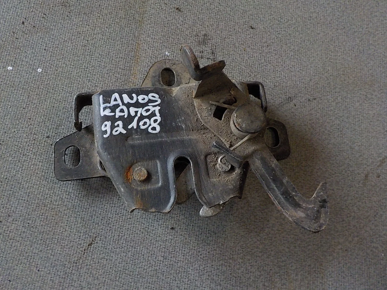 Замок капота Chevrolet Lanos I (2002—2009)