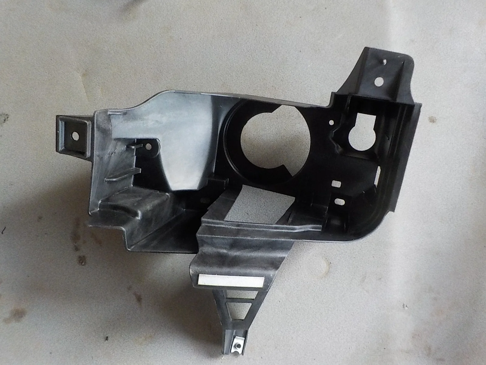 кронштейн туманки Toyota Land Cruiser 200 (2007—2012)