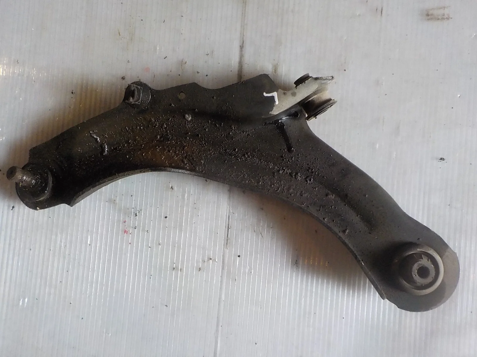 Рычаг Renault Megane II рестайлинг (2006—2009) Перед Лево