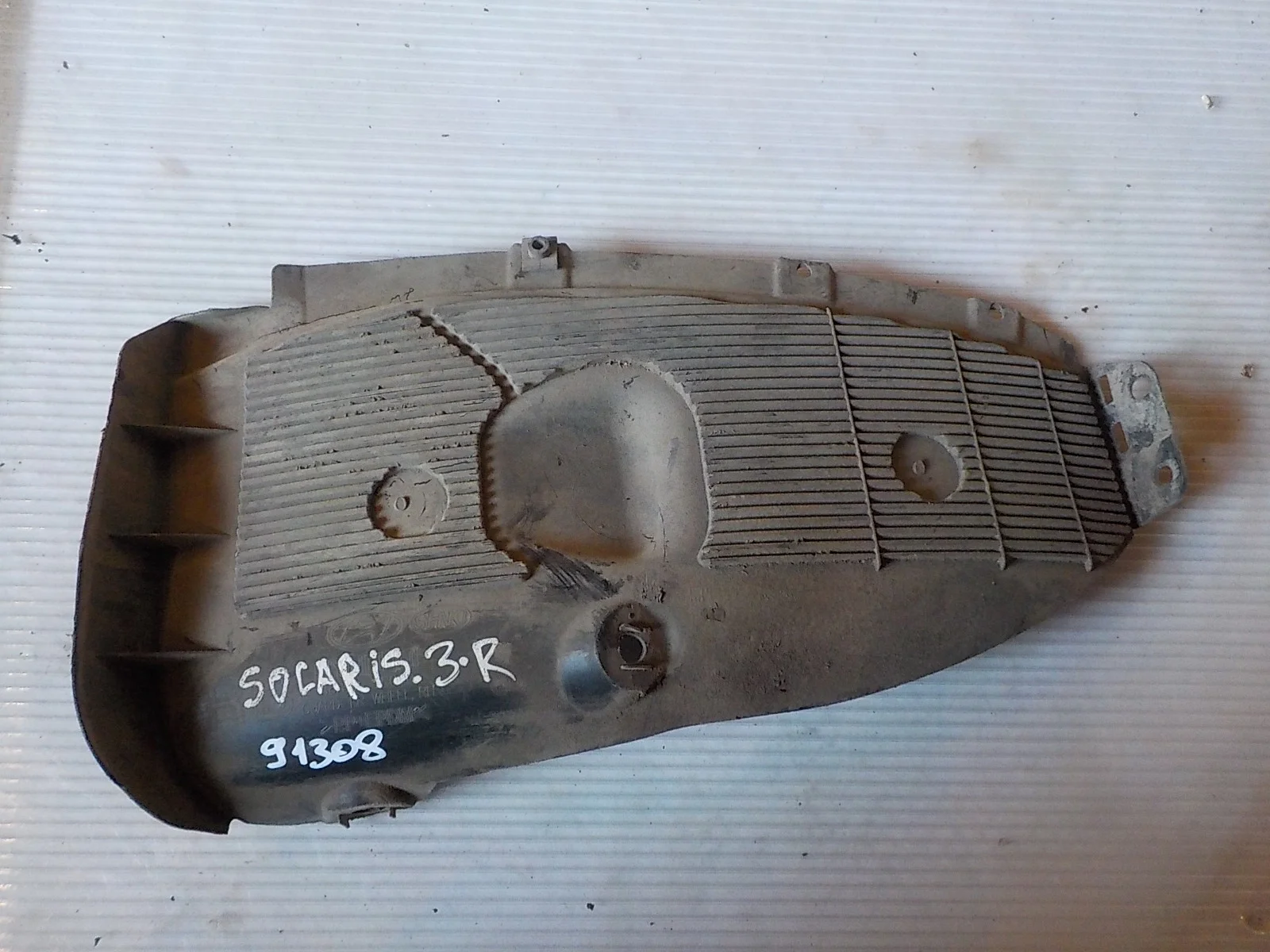 Подкрылок Hyundai Solaris I (2010—2014) Зад Право