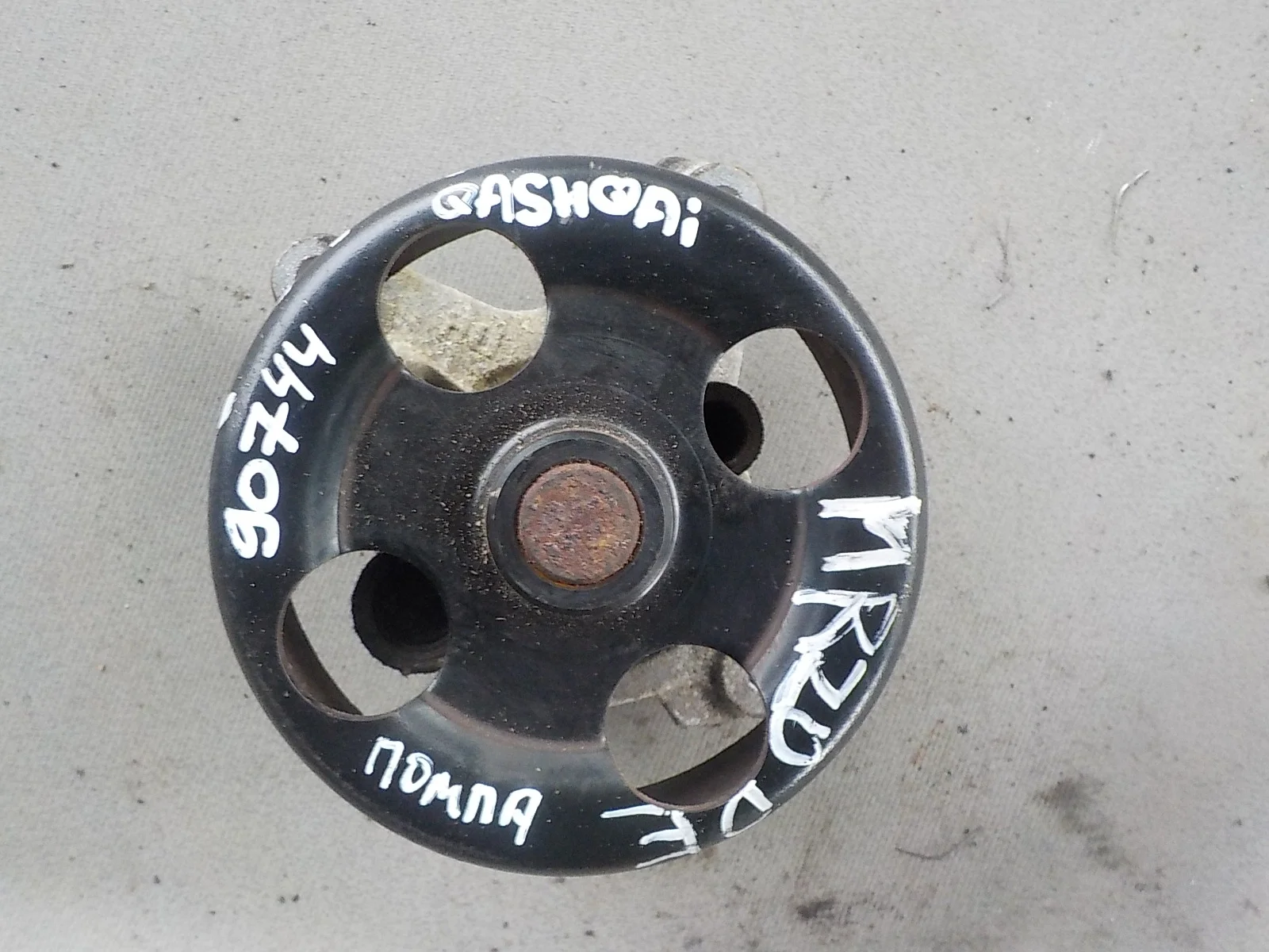 Помпа Nissan Qashqai I (2006—2010)