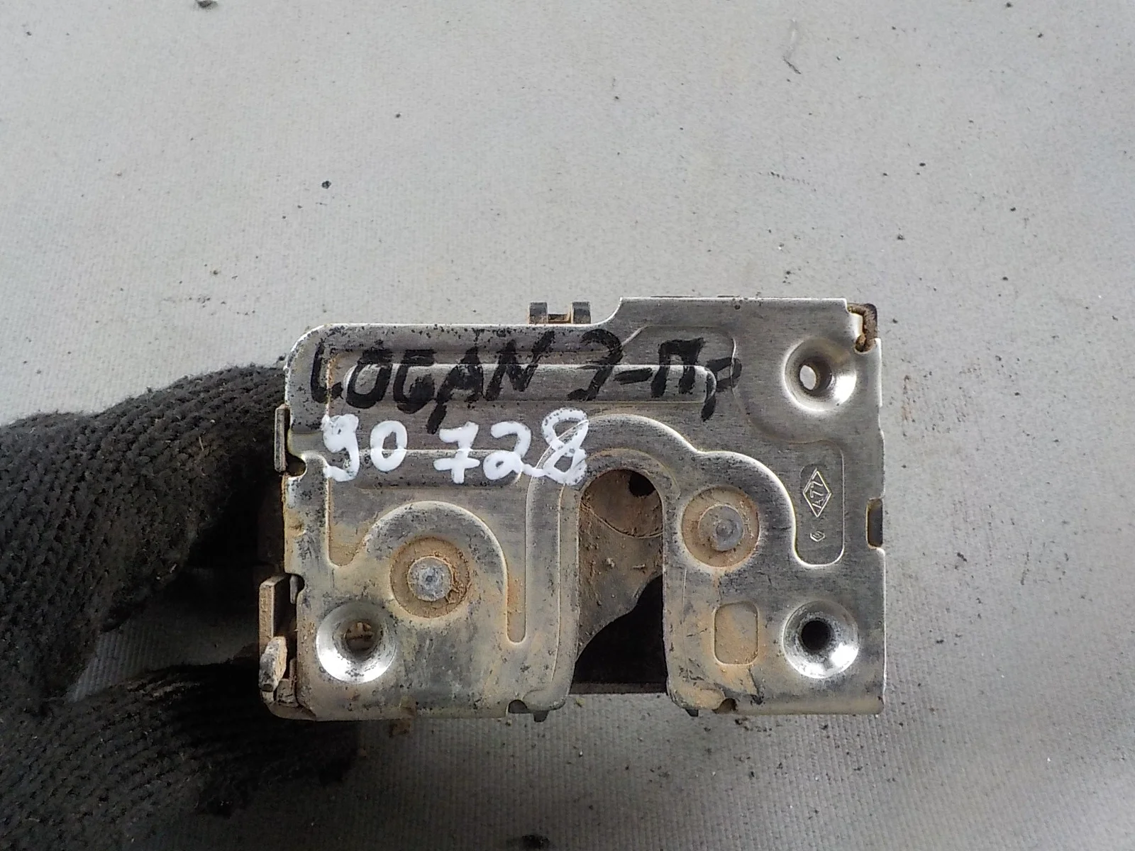 Замок двери Renault Logan I (2004—2009)