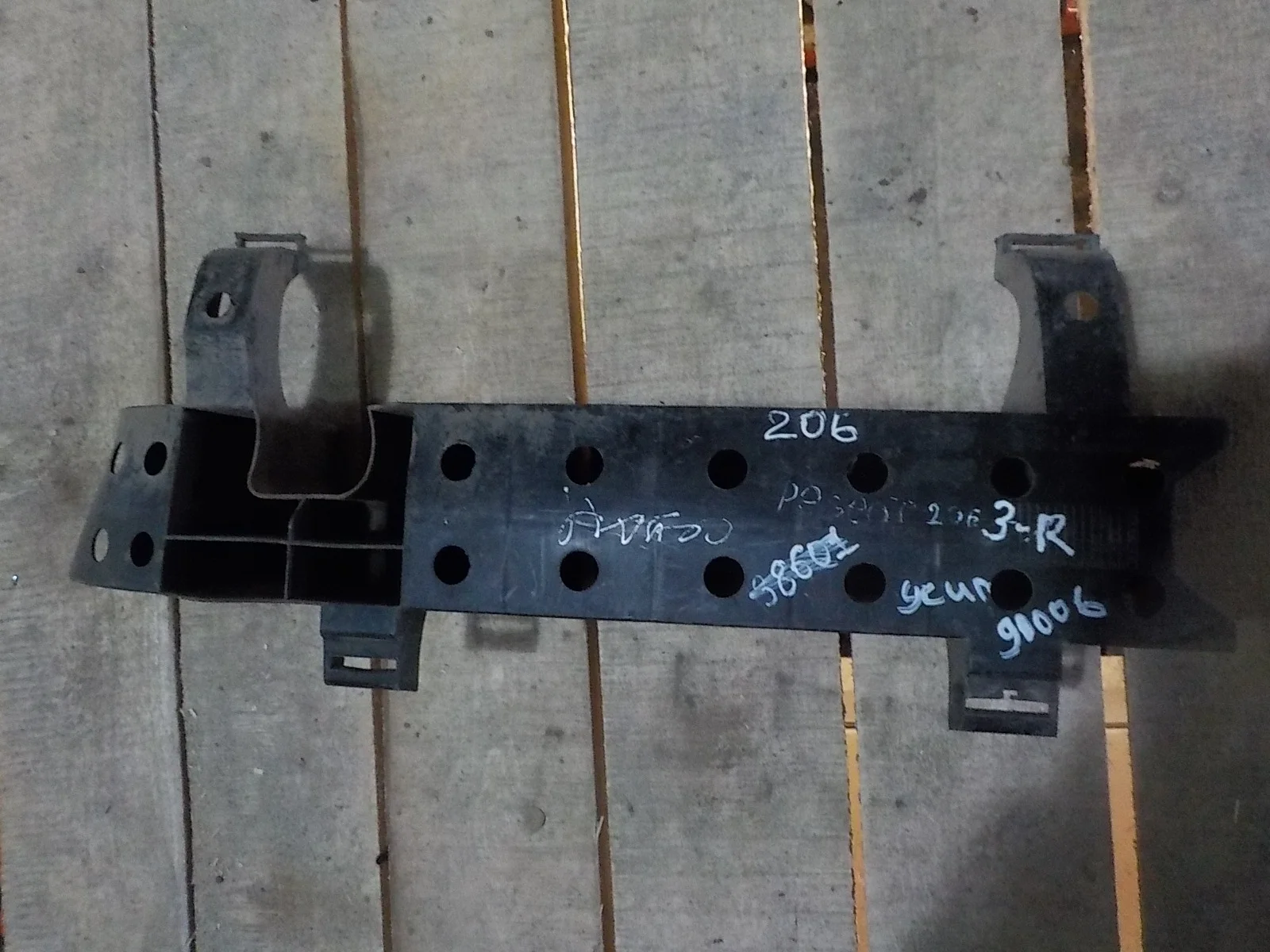 Усилитель бампера Peugeot 206 I (1998—2012) Зад Право