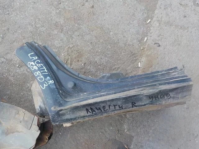 боковина кузова Chevrolet Lacetti I (2004—2013)  Право