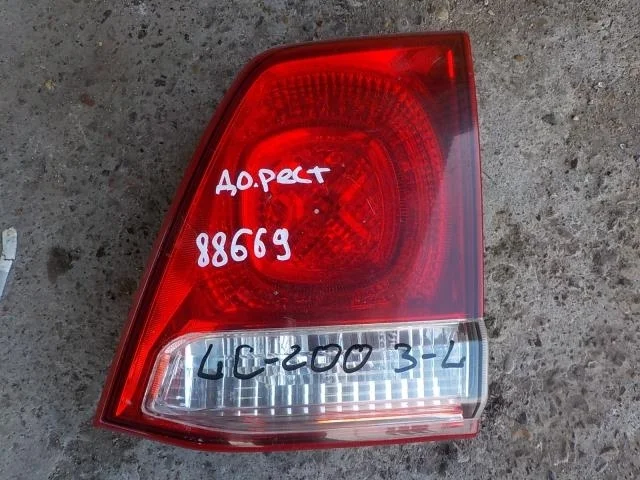 Фонарь Toyota Land Cruiser 200 (2007—2012)