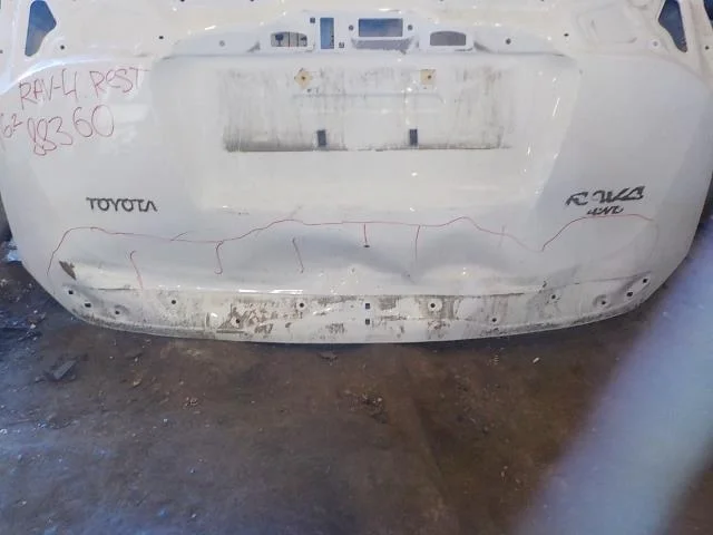 Крышка багажника Toyota RAV4 IV рестайлинг (2015—2019)