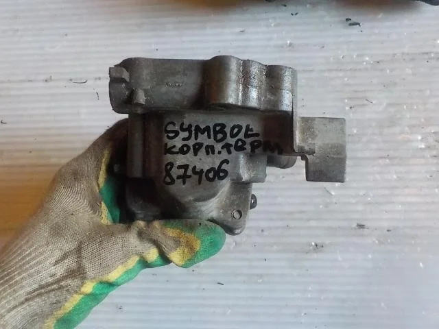 Корпус термостата Renault Megane II (2002—2006)