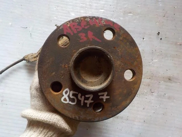 Ступица Toyota Avensis T250 (2003—2006) Зад Право