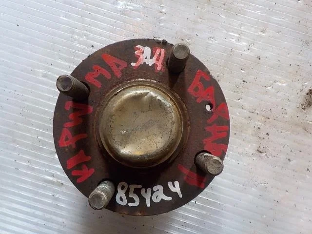 Ступица Mitsubishi Space Star I (1998—2002) Зад