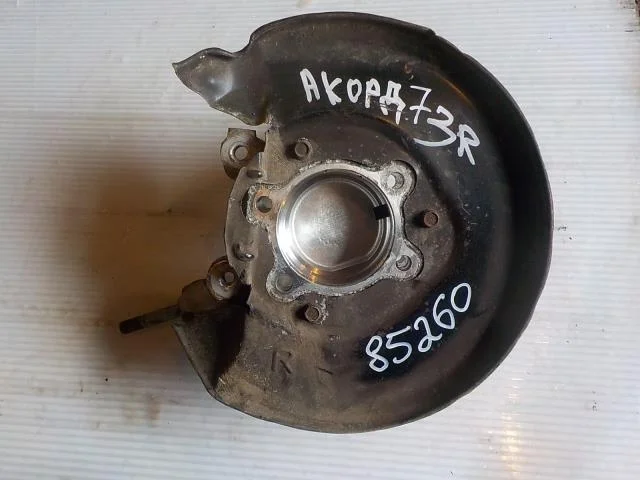 кулак поворотный Honda Accord VII рестайлинг (2005—2008) Зад Право