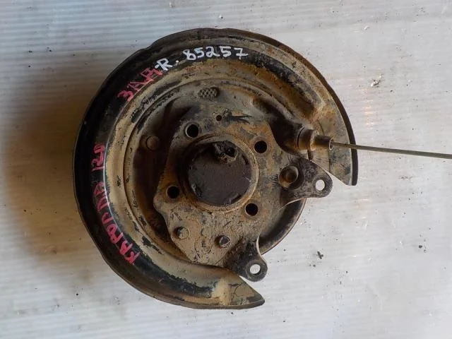 Ступица Toyota Corolla IX (2000—2004) Зад Право