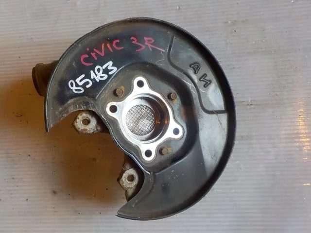 кулак поворотный Honda Civic VIII (2005—2009) Зад Лево