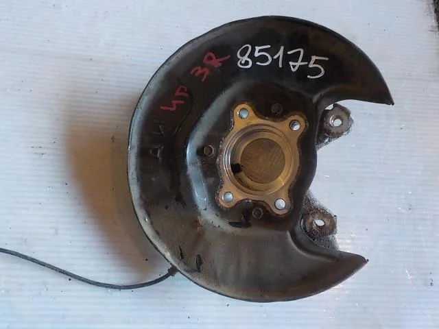 кулак поворотный Honda Civic VIII (2005—2009) Зад Право