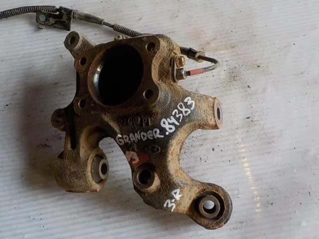 кулак поворотный Hyundai Sonata V (2004—2007) Зад Право