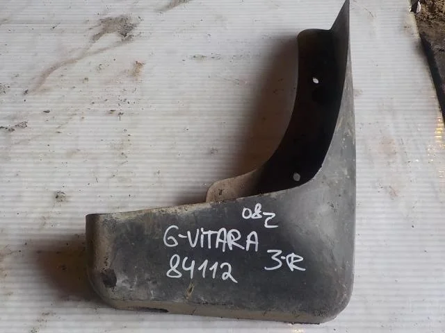 Брызговик Suzuki Grand Vitara II (2005—2008) Зад Право