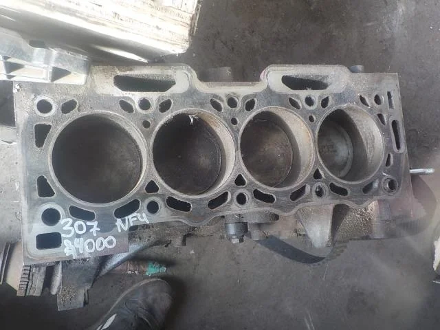 Блок цилиндров Citroen C4 I (2004—2014)