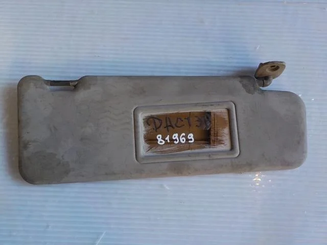 козырек Renault Logan I (2004—2009)  Право