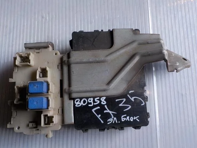 Блок предохранителей Infiniti FX35 I (2002—2006)