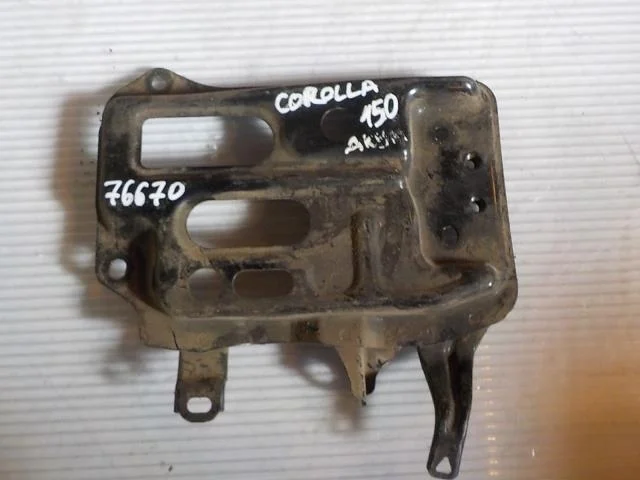 площадка под АКБ Toyota Corolla X (2006—2010)