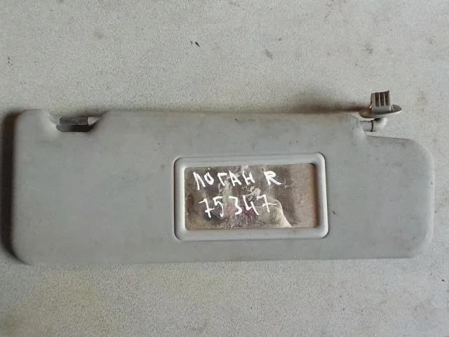 козырек Renault Logan I (2004—2009)  Право