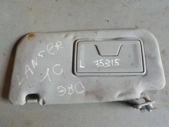 козырек Mitsubishi Lancer X рестайлинг (2011—2015)  Лево