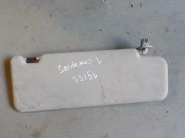 козырек Renault Sandero I (2009—2014)  Лево