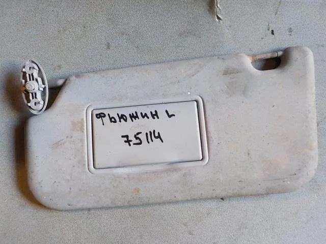 козырек Ford Fusion I рестайлинг (2005—2012)  Лево