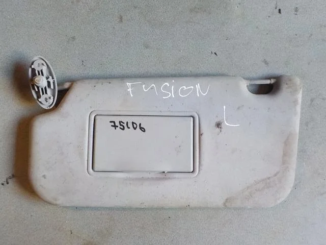 козырек Ford Fusion I рестайлинг (2005—2012)  Лево