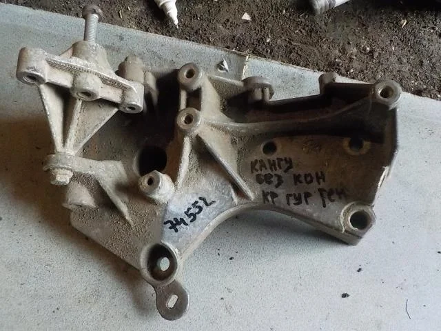 Кронштейн гидроусилителя Renault Logan I (2004—2009)