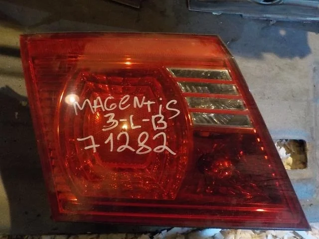 Фонарь Kia Magentis I (2000—2003) Зад Лево