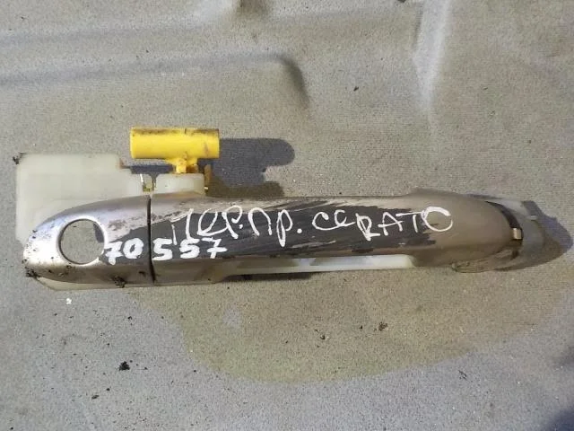 ручка двери внешняя Kia Cerato I (2003—2007) Перед Право