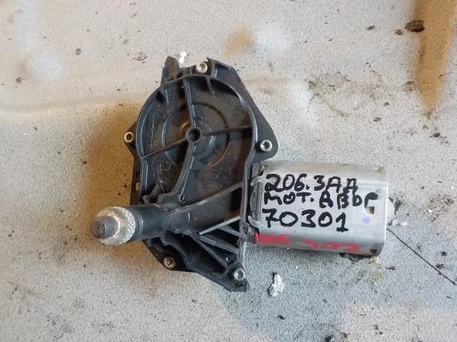 моторчик дворников Peugeot 206 I (1998—2012) Зад